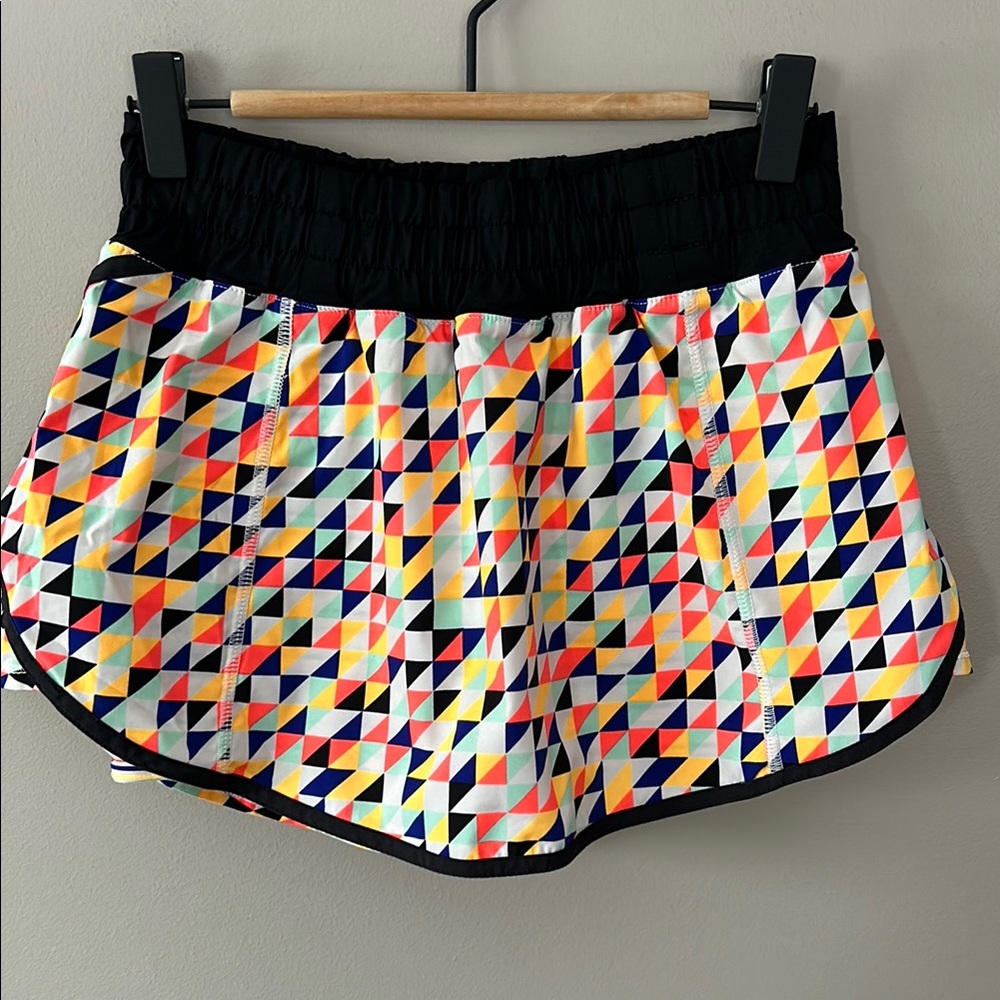 Lululemon Run Track Attack Skirt Seawheeze‎ 2013 Tri Check Mosaic Sz 4